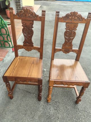 Mesa comedor castaño y 6 sillas