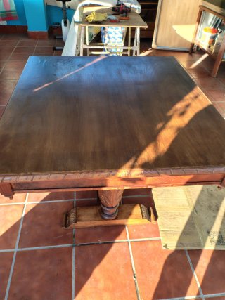 Mesa comedor castaño y 6 sillas