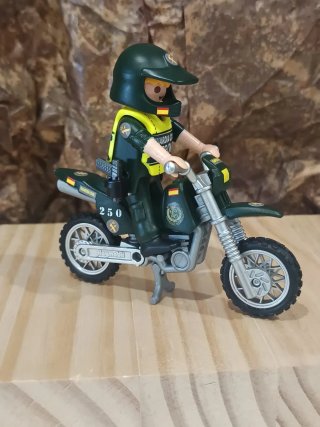Playmobil Guardia Civil SEPRONA Moto