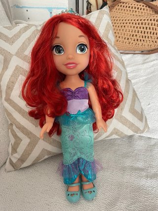 Muñeca Ariel Disney con varita y corona