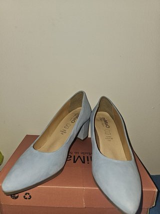 Zapatos miMaO azules usados una vez