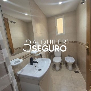 Piso en alquiler en Zona Ayuntamiento en Alhendín