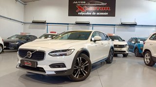 Volvo V90 Cross Country B4 AWD 197 CV MHEV (2021)