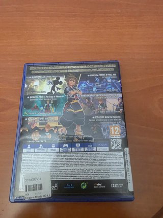 PS4 Pro 1TB Negra + Mando + 2 Juegos