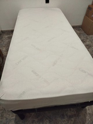 Cama articulada eléctrica