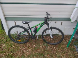 Bicicleta BH Verde y Negra