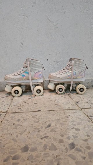 Patines 4 ruedas talla 33