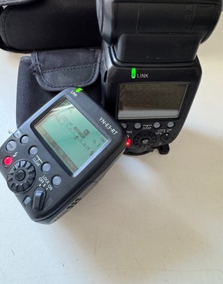 Transmisor YONGNUO YN-E3-RT Speedlite