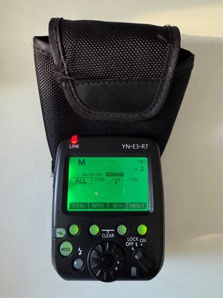 Transmisor YONGNUO YN-E3-RT Speedlite