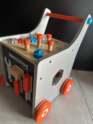 Correpasillos Bricokids Janod multiherramientas