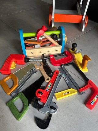 Correpasillos Bricokids Janod multiherramientas