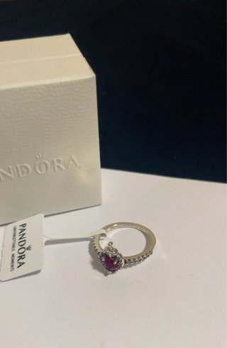 Anillo Corazón Reina Malvada Disney