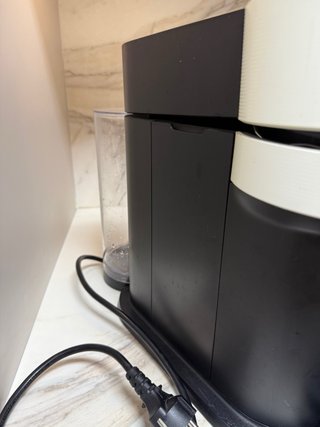 Cafetera Nespresso Vertuo Blanca