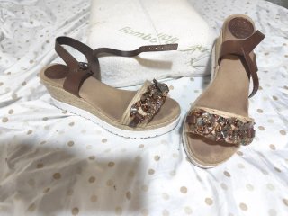 Sandalias Porronet Cuña Marrón Multicolor
