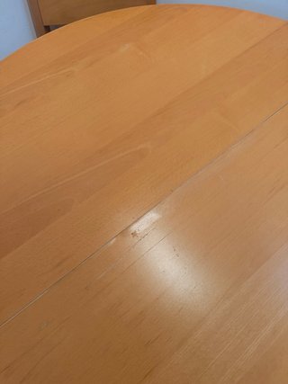 Mesa redonda madera con 4 sillas