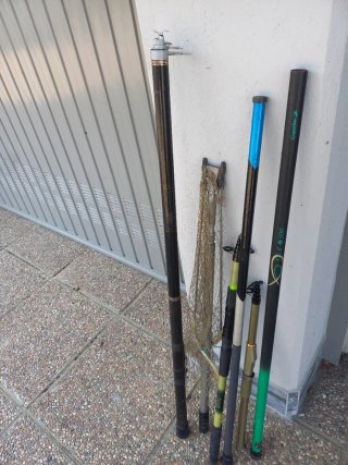 Set canne da pesca e rete