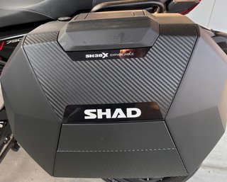 Maletas Laterales SHAD SH-38X Carbono