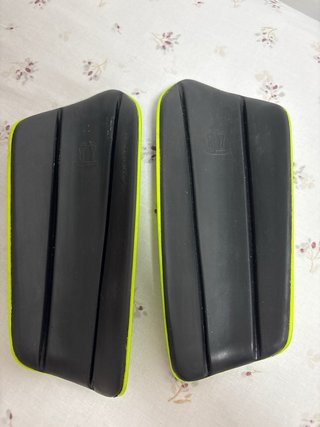 Espinilleras Adidas Futbol Neon