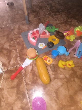 Cocinita de juguete con horno y accesorios