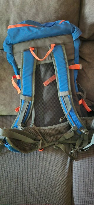 Varias mochilas de montaña 20€cada una