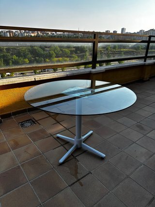 Mesa redonda cristal y base blanca