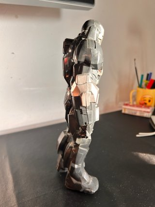 Figura Maquina de Guerra Marvel Coleccionable