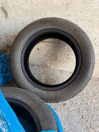 Neumáticos Goodyear 205/55/16 94V invierno