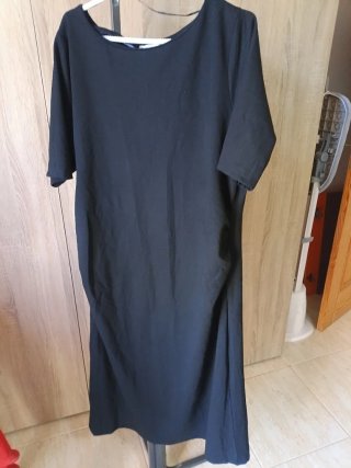 Vestido negro manga corta
