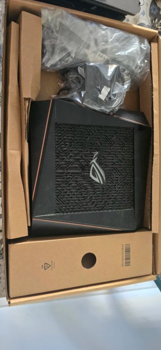 Router Gaming ASUS ROG GT-AX11000 Tri-Band 10G