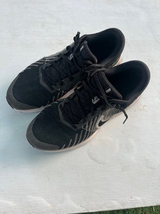 Zapatillas Nike Running Negras y Blancas
