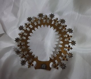 Corona antigua latón 12 estrellas