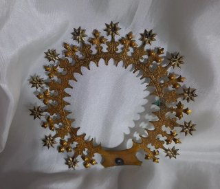 Corona antigua latón 12 estrellas