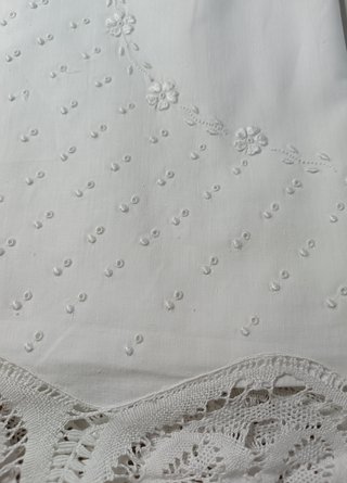 Juego sábanas antiguas bordadas a mano N-92