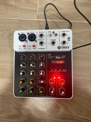 Mesa Mezclas BLUE V4 Audio Mixer