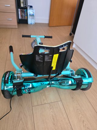 Patinete eléctrico con asiento Mega Motion