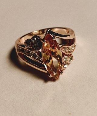 Anillo Oro Rosa Cristal Marquise Ámbar