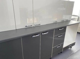 Muebles de cocina brillantes 260 cm