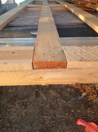 Madera de ópalo entera 3metros 10 ancho 3 de groso