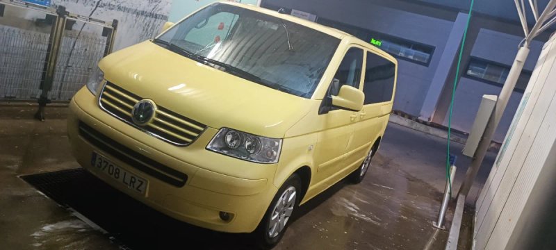 Volkswagen Multivan 2004 - foto 1