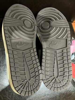 Jordan 1 Low Travis Scott Dark Mocha