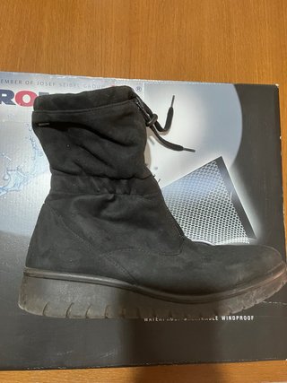 Bota impermeable Romika. T. 41