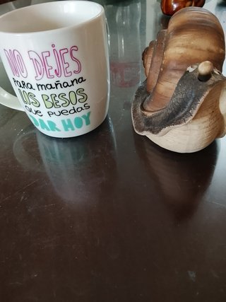 Taza blanca con mensaje No dejes para mañana