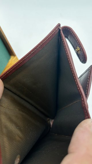 Billetera de piel de vacuno