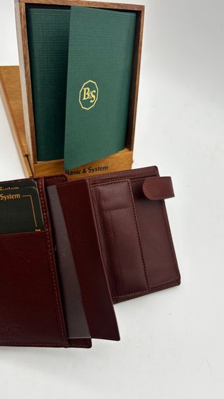 Billetera de piel de vacuno