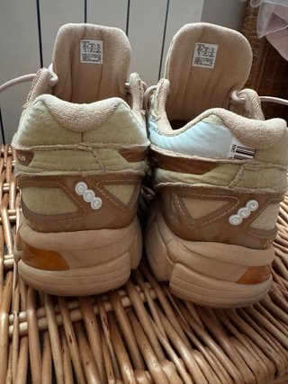 Zapatillas Asics Running Beige/Blanco