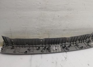 Kia 147521 857701d000s8 moldura porton tras carens