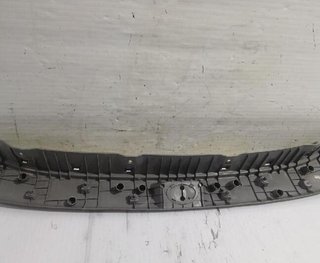 Kia 147521 857701d000s8 moldura porton tras carens