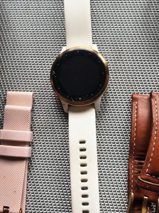 Garmin Vivoactive 4S GPS Smartwatch