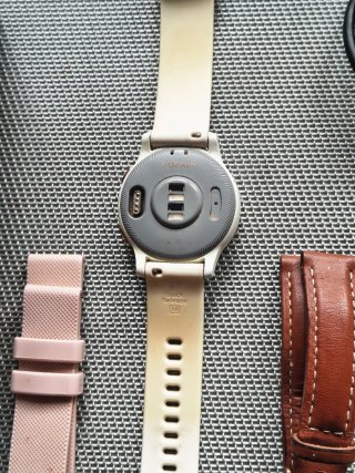 Garmin Vivoactive 4S GPS Smartwatch