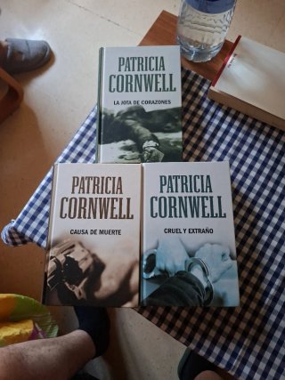 LOTE Thriller, novela negra y suspense